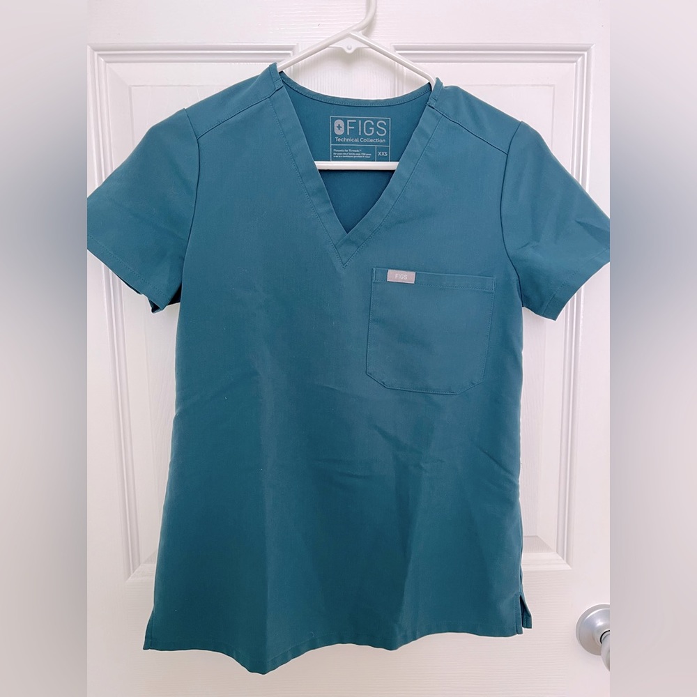 Caribbean Blue Figs Catarina Scrub Top